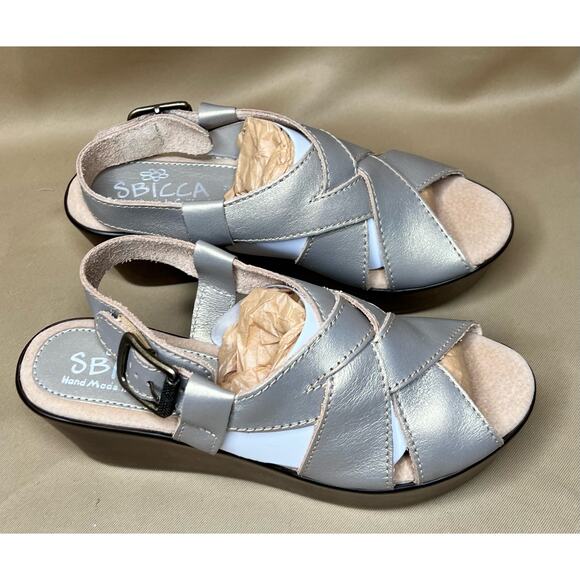Sbicca Daytona Gold Sandals 9 M New - Picture 1 of 8